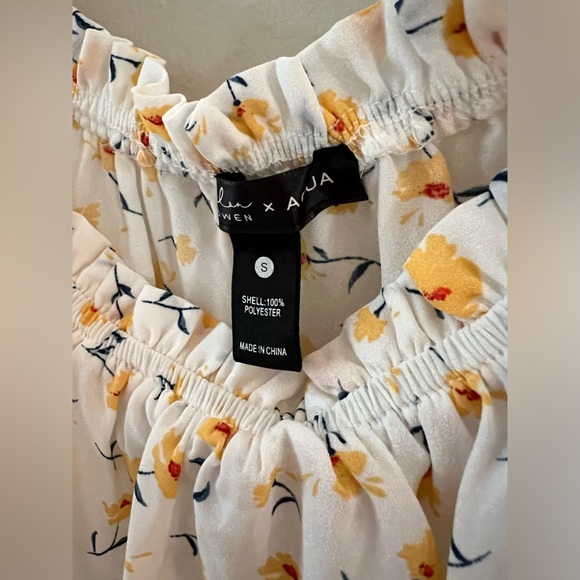 NWT: Aqua Off Shoulder Floral Top - Picture 4 of 4